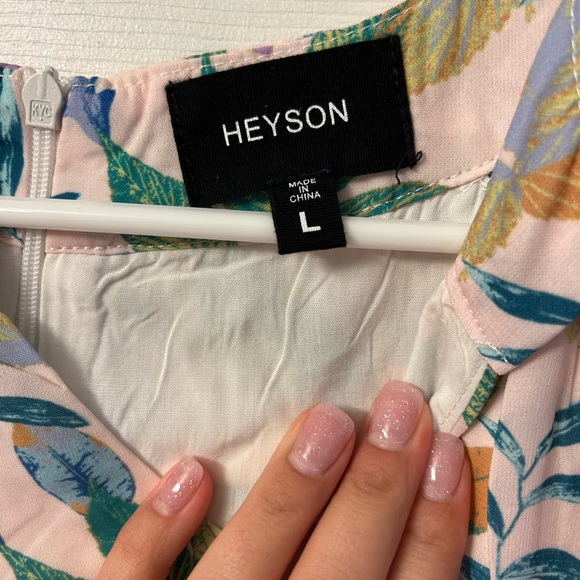 Dress - Picture 4 of 4